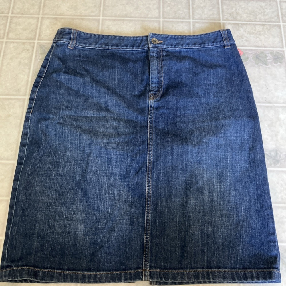 Banana Republic Dark Wash Blue Denim Skirt Sz 12 Back Slit Knee Length modest